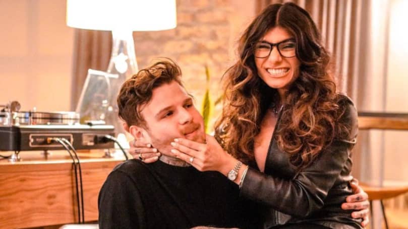 809px x 455px - Mia Khalifa Announces Split From Husband Of Two Years