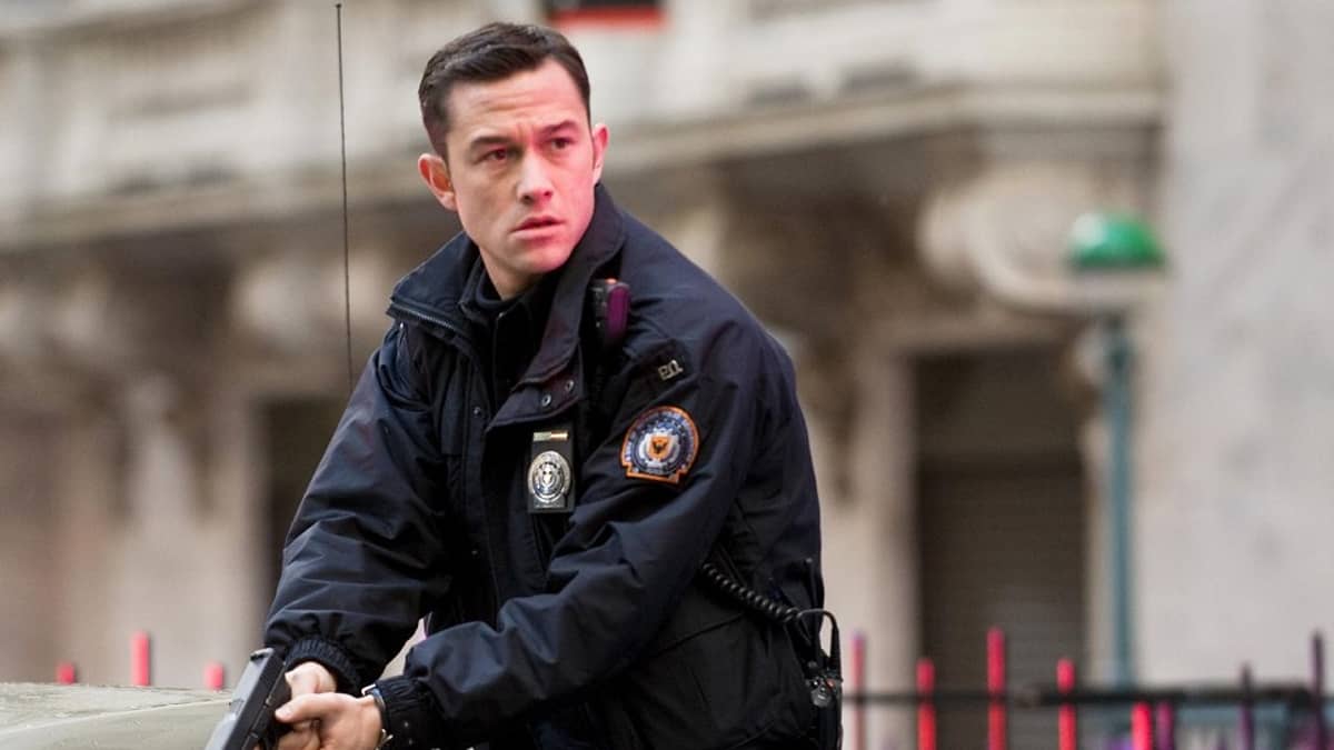 Joseph Gordon Levitt Explains The Robin Ending In The Dark Knight Rises -  LADbible