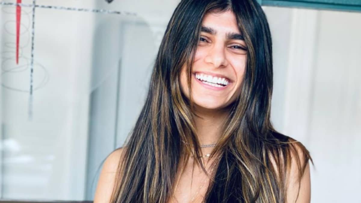 1200px x 674px - Who is Mia Khalifa, what is her net worth and where is she from?