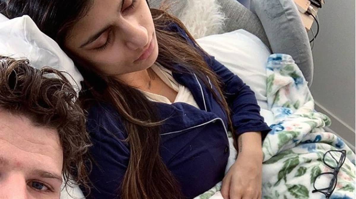 Sleeping Mia Khalifa Porn Video - Mia Khalifa Provides Update Following Surgery To Repair Breast Hit By  Hockey Puck - LADbible
