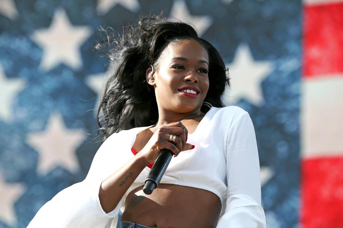 Sarah Palin Calls Out Azealia Banks After Rapper Went Off On Her On Twitter Ladbible 