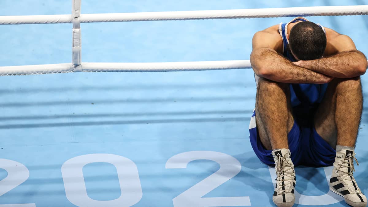 Olympic Boxer Throws Tantrum And Stages Protest After Disqualification