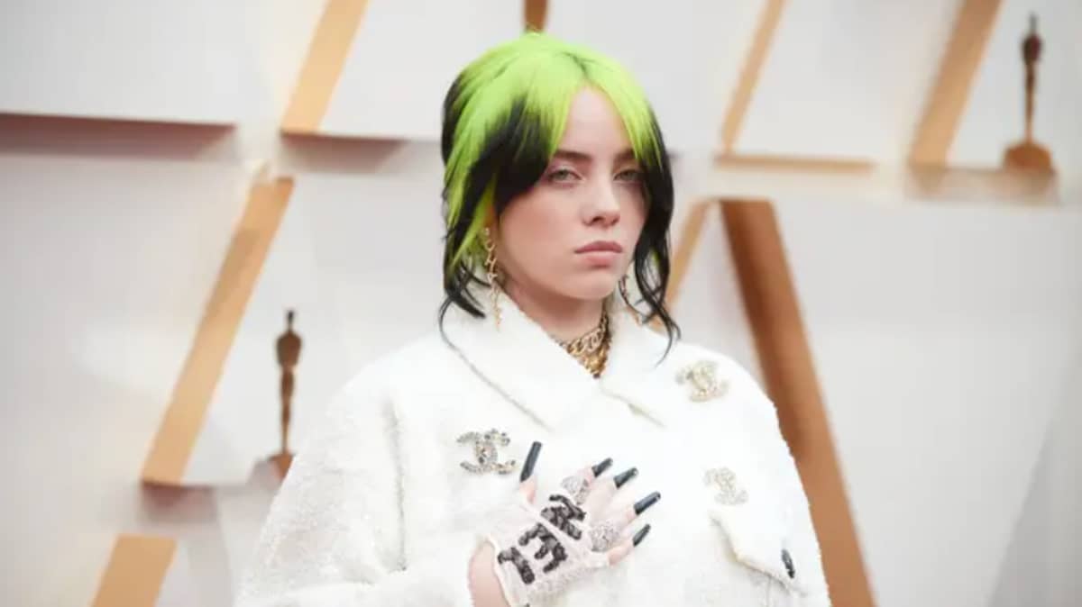 Billie Eilish Says Shes Ashamed Of Her Past After Racial Slur Scandal 0899