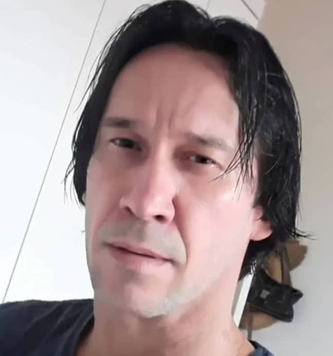 Keanu Reeves Doppelganger Says Resemblance To Actor Really Helps Him Flirt Ladbible 4290