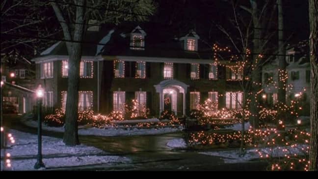 Inside The Home Alone House 30 Years On From The Festive Classic Ladbible