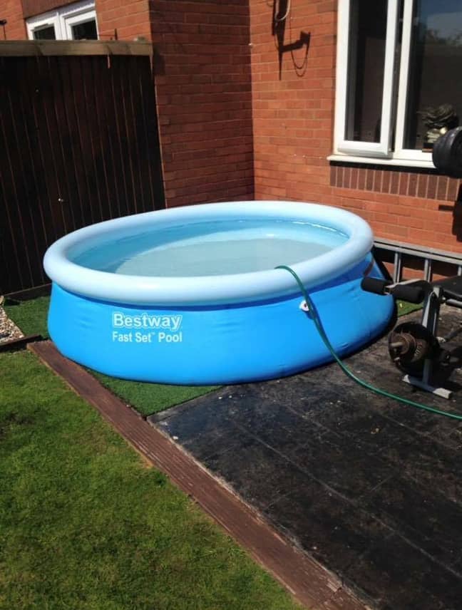 Lad Makes Simple Homemade Hot Tub Out Of Paddling Pool And Trampoline Frame Ladbible