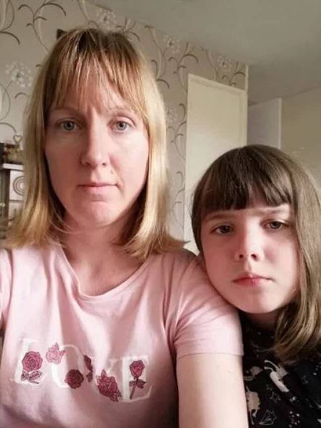 Mum Slams Popular Game Roblox After Daughter Racks Up 300 Bill On Her Phone Ladbible - roblox friendly mummy