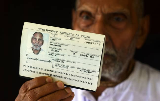 Indian Man Shows Passport Claiming To Have Been Born In 16 Ladbible