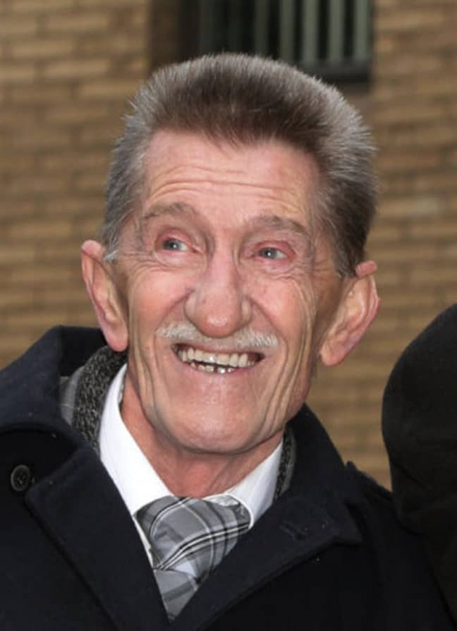Chucklevision Is Now On Bbc Iplayer As Tribute To Barry Chuckle Ladbible