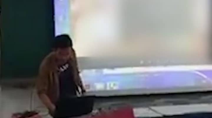 720px x 404px - Porn Played To Class Full Of Shocked Students When Teacher Plays Wrong Video  - LADbible