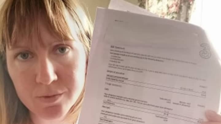 Mum Slams Popular Game Roblox After Daughter Racks Up 300 Bill On Her Phone Ladbible - how to donate on roblox mobile