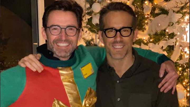 Hugh Jackman Christmas 2022 Ryan Reynolds Gets Back At Hugh Jackman With Christmas Jumper Prank -  Ladbible